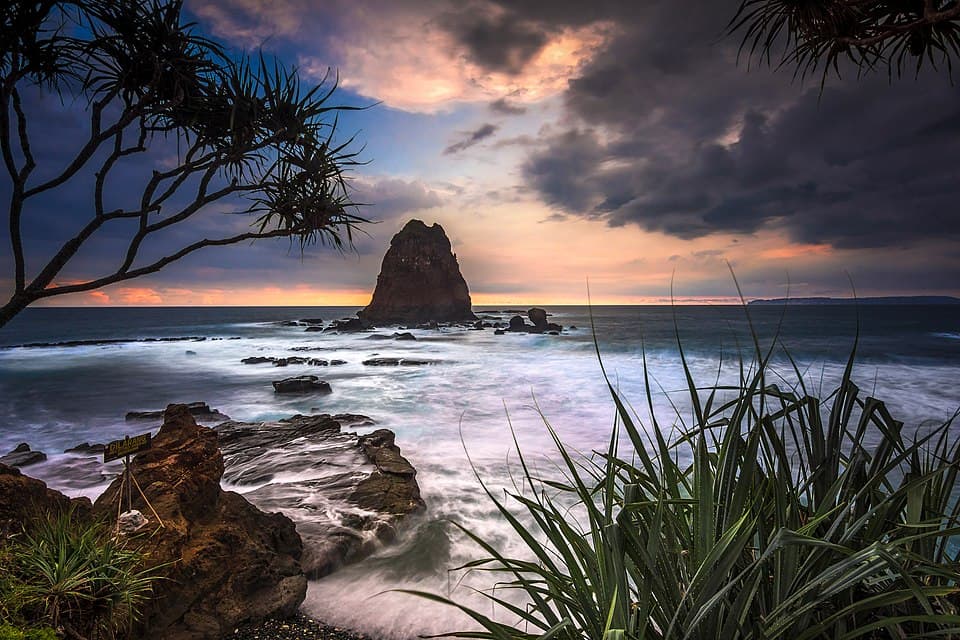 Pantai Papuma & Watu Ulo